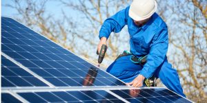 Installation Maintenance Panneaux Solaires Photovoltaïques à Hauban